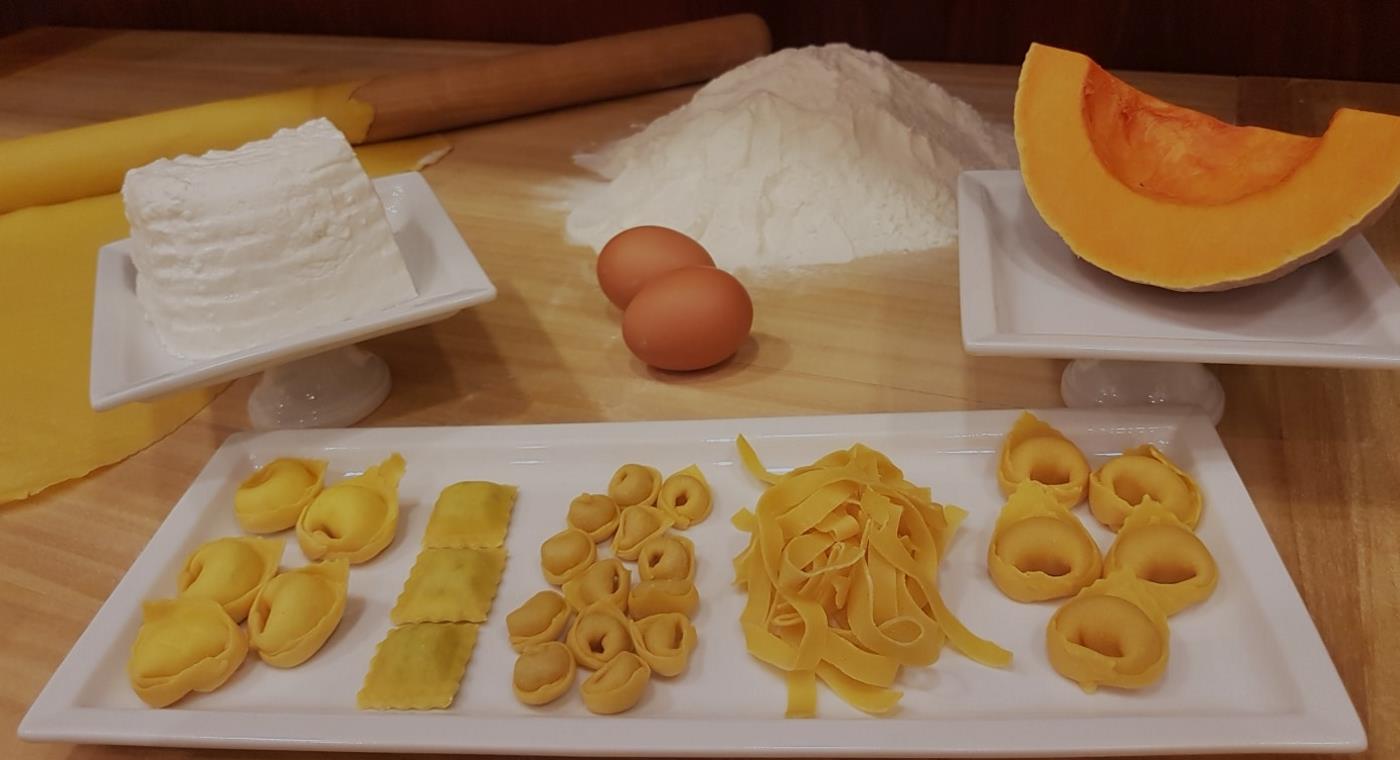 Pasta fatta a mano per Ristoranti, Alberghi, Catering - La pasta di Bologna